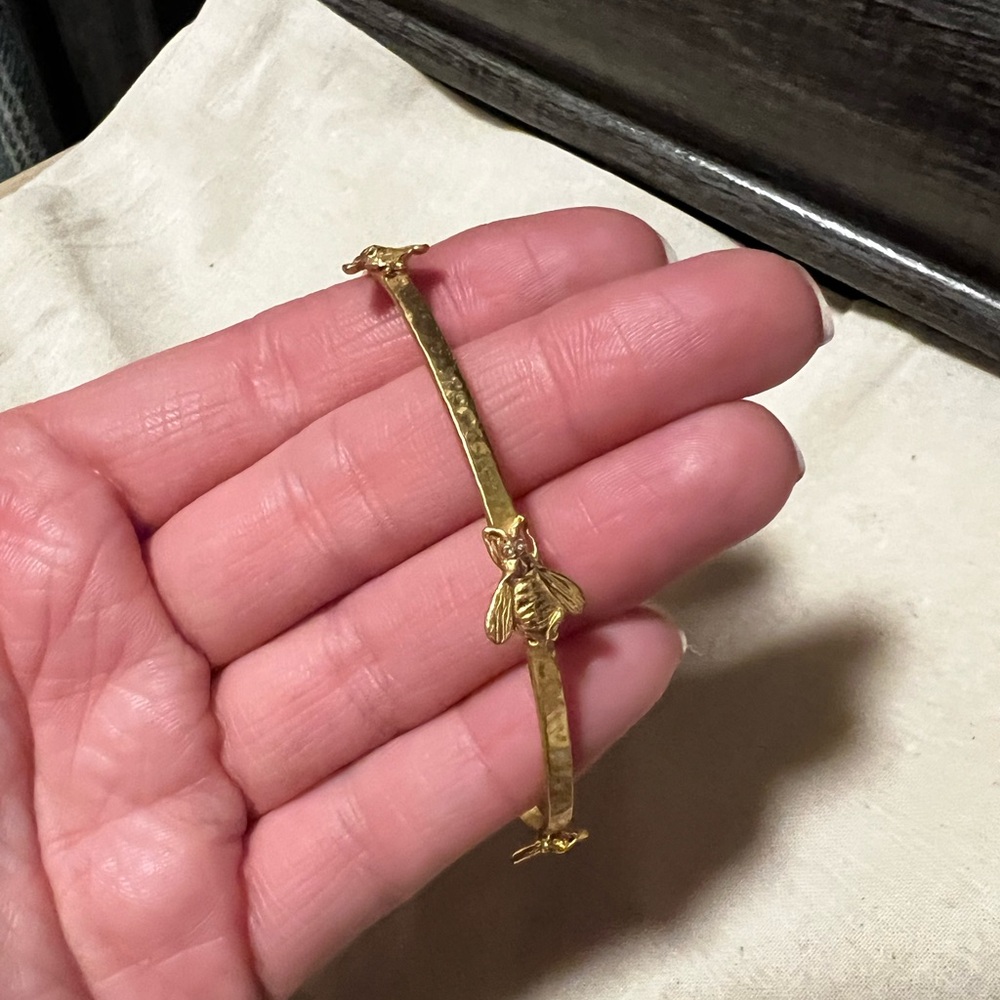 Bumble Bee Bangle Bracelet